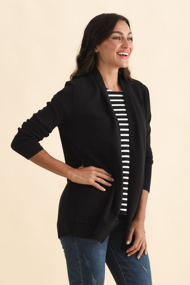 alt text|model:Brontie image 3