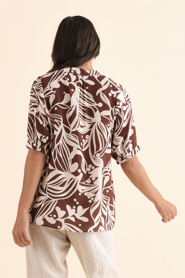 Abel Chocolate Palm Button Top,Back,Brunette model,alt text|model:Brontie image 4