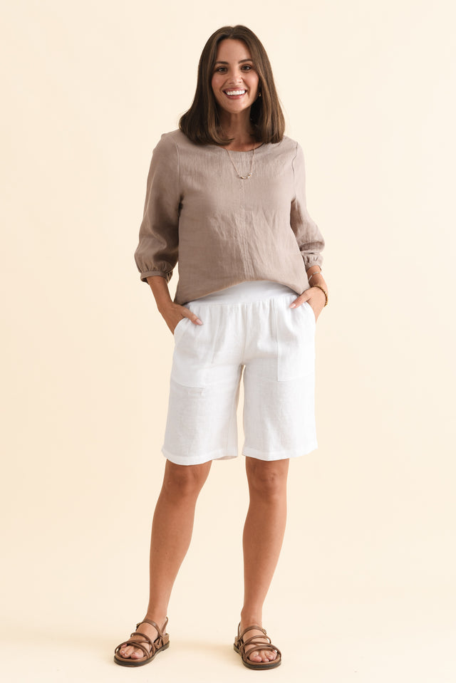 alt text|model:MJ image 6