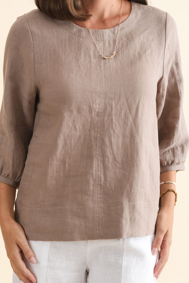 Addie Mocha Linen Sleeved Top,Brunette model,alt text|model:MJ image 6