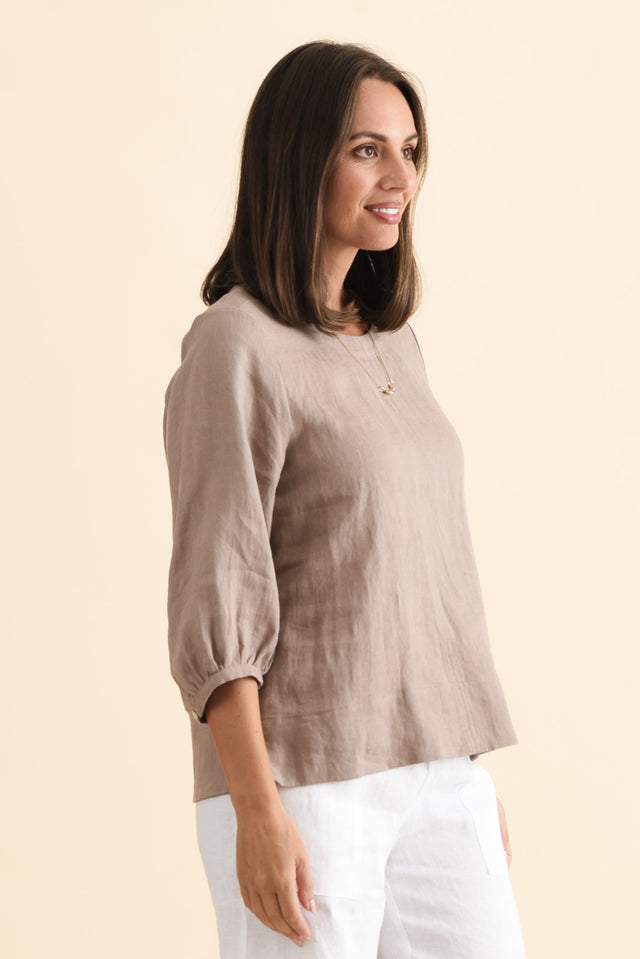 Addie Mocha Linen Sleeved Top,Brunette model,alt text|model:MJ image 4