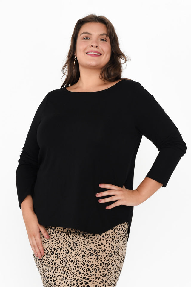 Adele Black Long Sleeve Bamboo Tee,Brunette model,plus-size,curve-basics,curve-tops,plus-size-sleeved-tops,plus-size-basic-tops,plus-size-winter-clothing,alt text|model:Gabby image 9