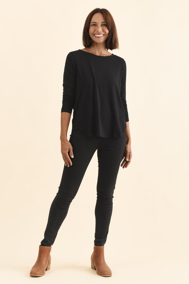 Adele Black Long Sleeve Bamboo Tee,Brunette model,alt text|model:Cara image 10