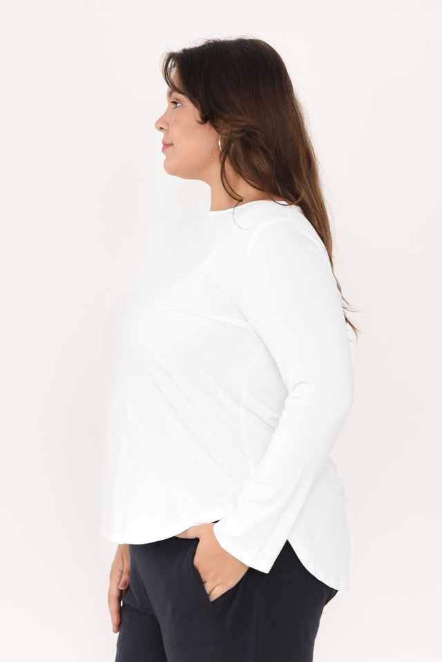 Adele White Long Sleeve Bamboo Tee,Brunette model,alt text|model:Gabby image 13
