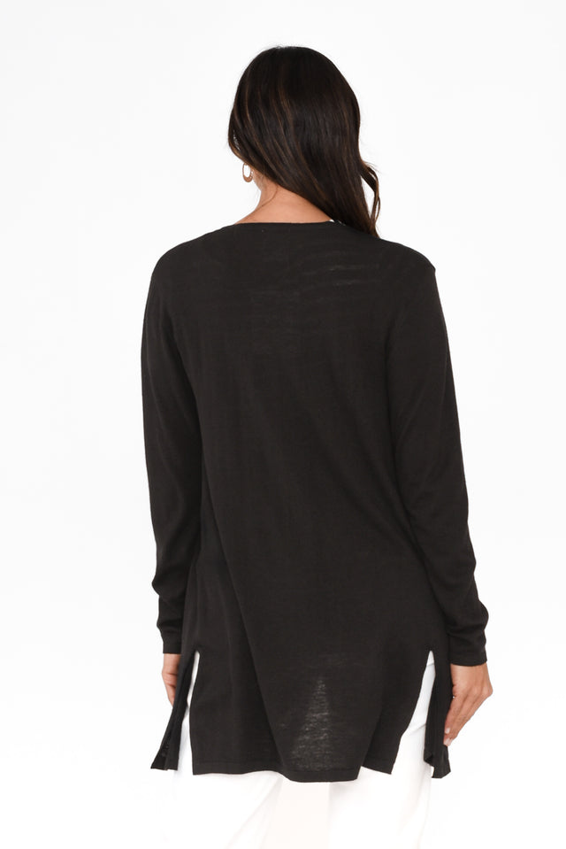 alt text|model:Cara image 5