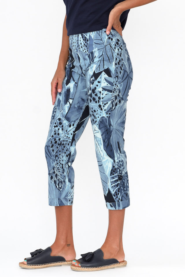 Agios Blue Leaf Cotton Capri Pants