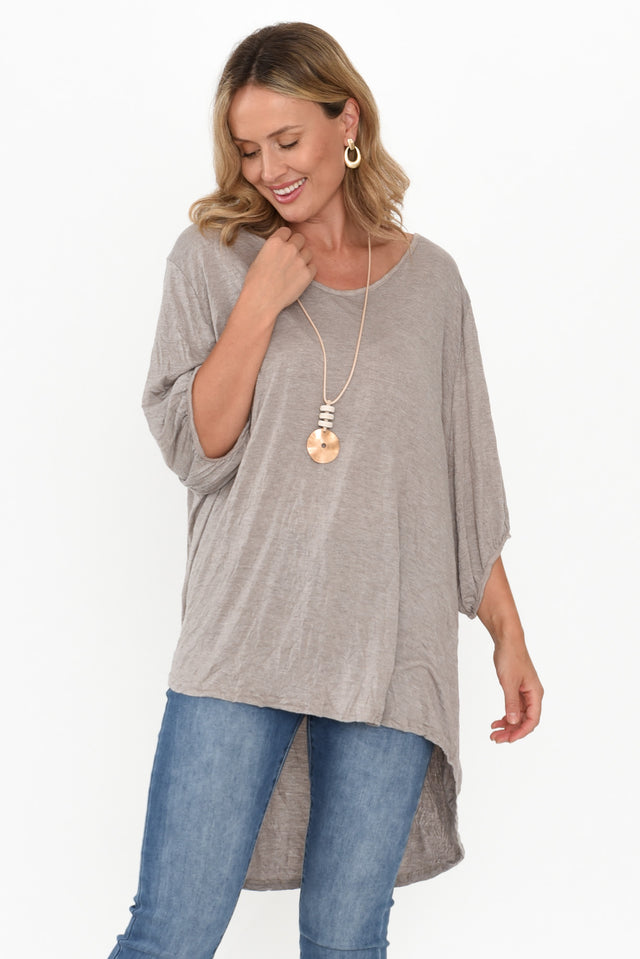 Agnes Oat Crinkle Cotton Hi Lo Top neckline_V Neck