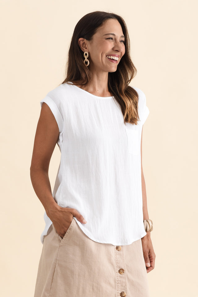Aiden White Linen Blend Pocket Top,Brunette model,alt text|model:Cara image 4