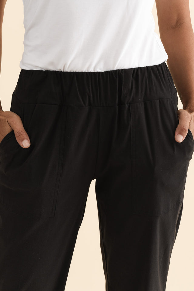 alt text|model:Cara image 6