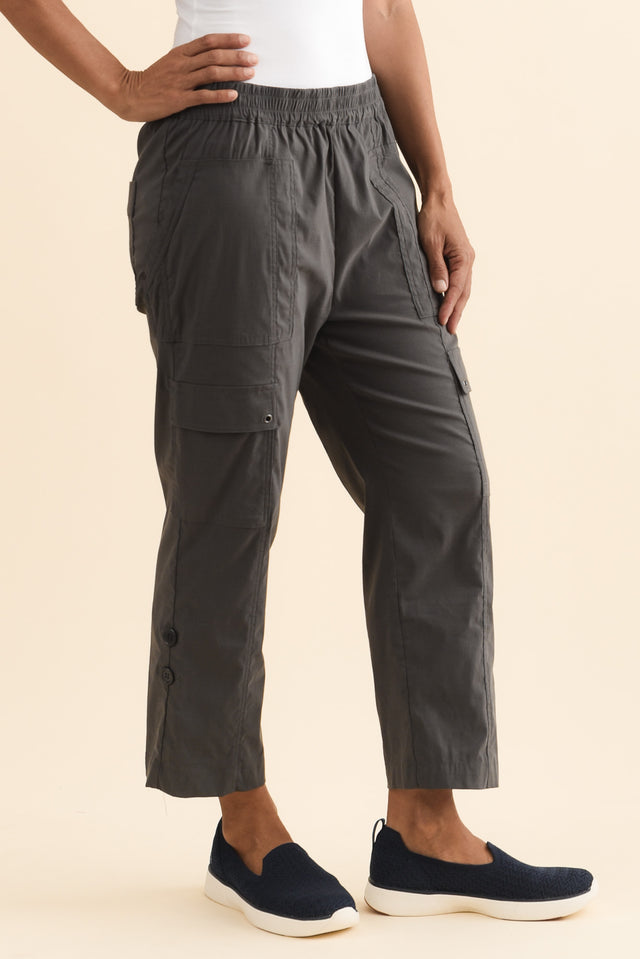 alt text|model:Cara image 4