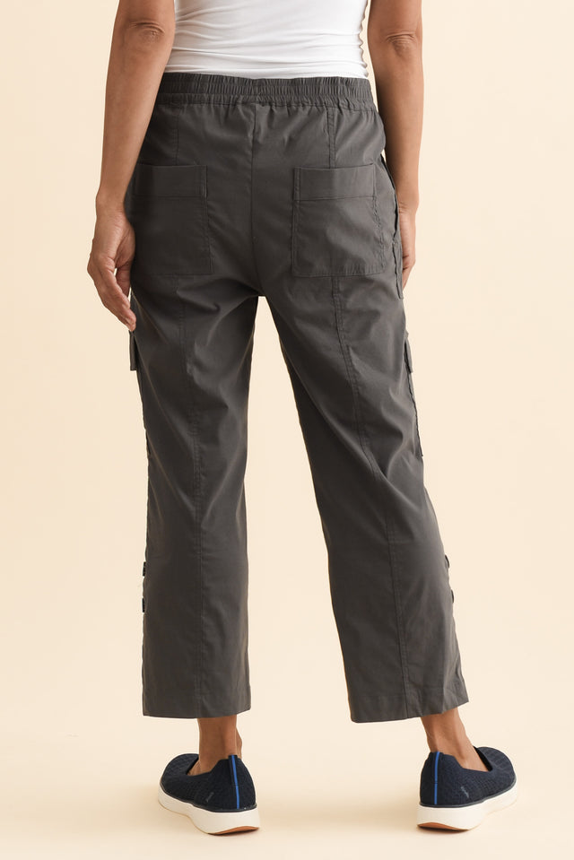 alt text|model:Cara image 5