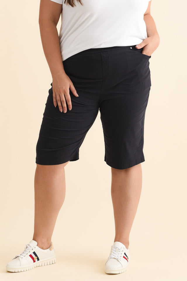 plus-size,curve-basics,curve-bottoms,plus-size-shorts,plus-size-basic-bottoms,plus-size-winter-clothing,alt text|model:Gabby