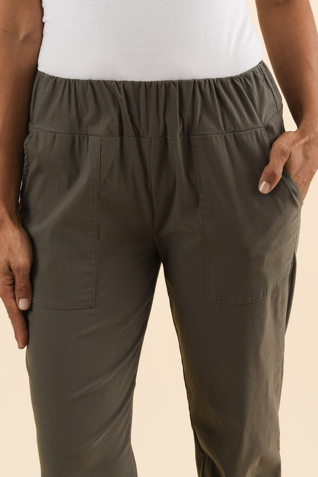Air-Lite Olive Stretch Cargo Pants,Detail,Brunette model,alt text|model:Cara image 5