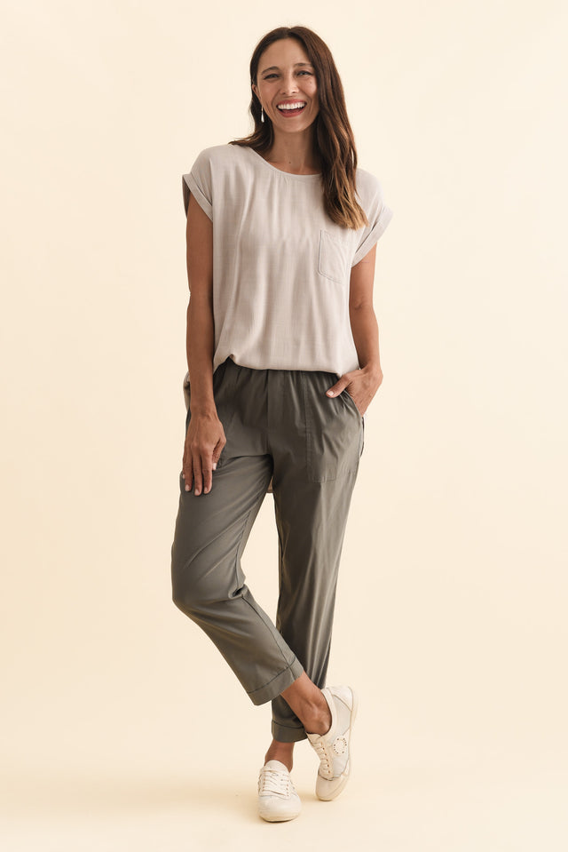 alt text|model:Cara image 7