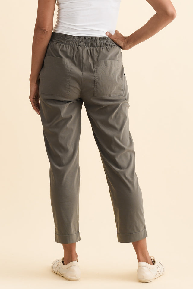 alt text|model:Cara image 5