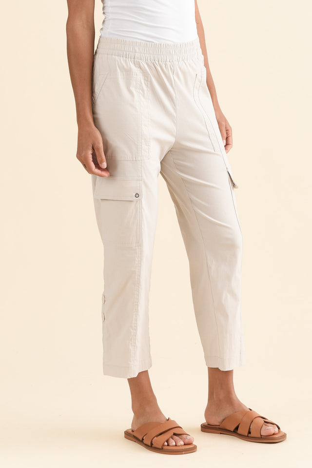 Air-Lite Sand Stretch Cargo Pants,Side,Brunette model,alt text|model:Brontie image 3