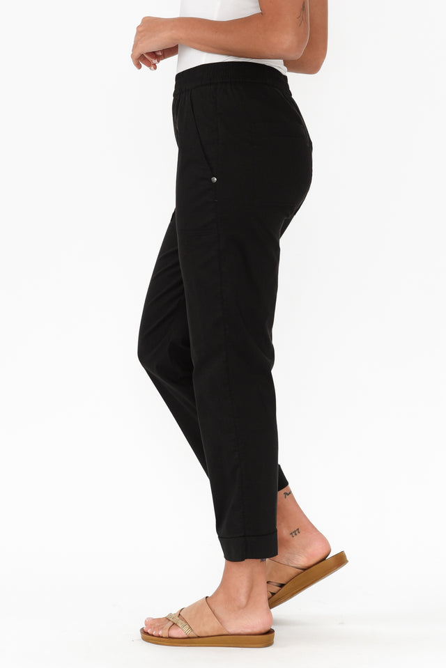 alt text|model:Brontie image 4