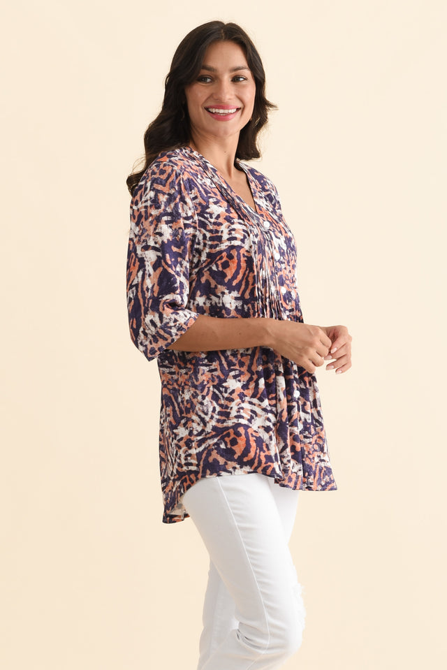 alt text|model:Brontie image 4