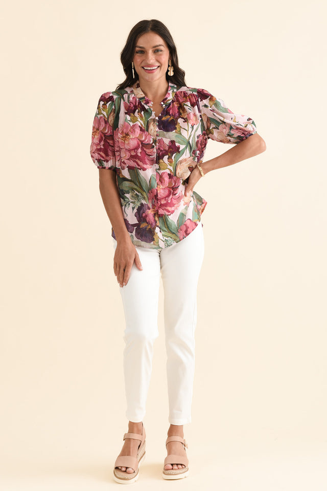 Alexandra Pink Floral Button Top,Full Body,Brunette model,alt text|model:Brontie