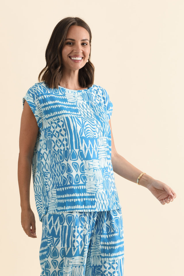 Alta Blue Mosaic Linen Cotton Top,Brunette model,alt text|model:MJ image 5