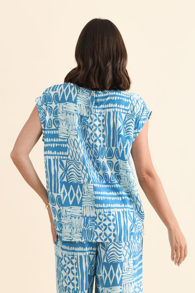 Alta Blue Mosaic Linen Cotton Top,Brunette model,alt text|model:MJ image 6