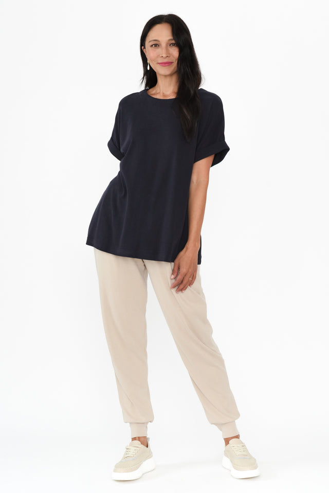 alt text|model:Cara image 8