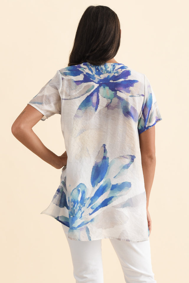 Alvina Blue Flower Layered Tunic Top,Brunette model,alt text|model:Brontie image 5