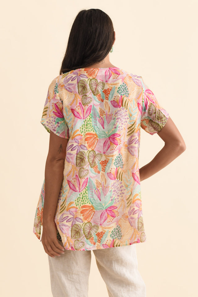 alt text|model:Brontie image 5