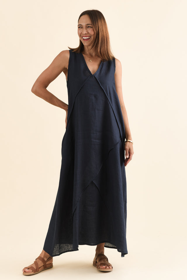 Amari Navy Linen Pocket Dress,Full Body,Brunette model,alt text|model:Cara image 6