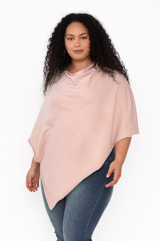 plus-size,plus-size-winter-clothing,plus-size-outerwear,plus-size-ponchos