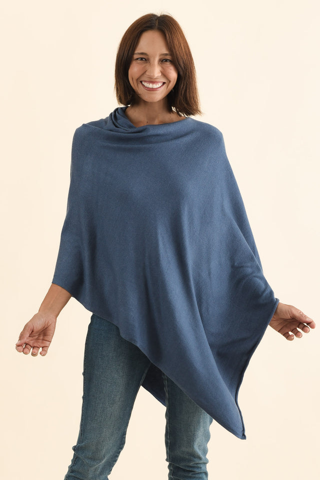 Amy Steel Wool Blend Poncho,Brunette model,alt text|model:Cara
