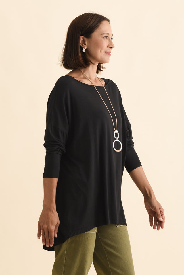 Anakin Black Hi Lo Bamboo Top,Brunette model,alt text|model:Cara image 6