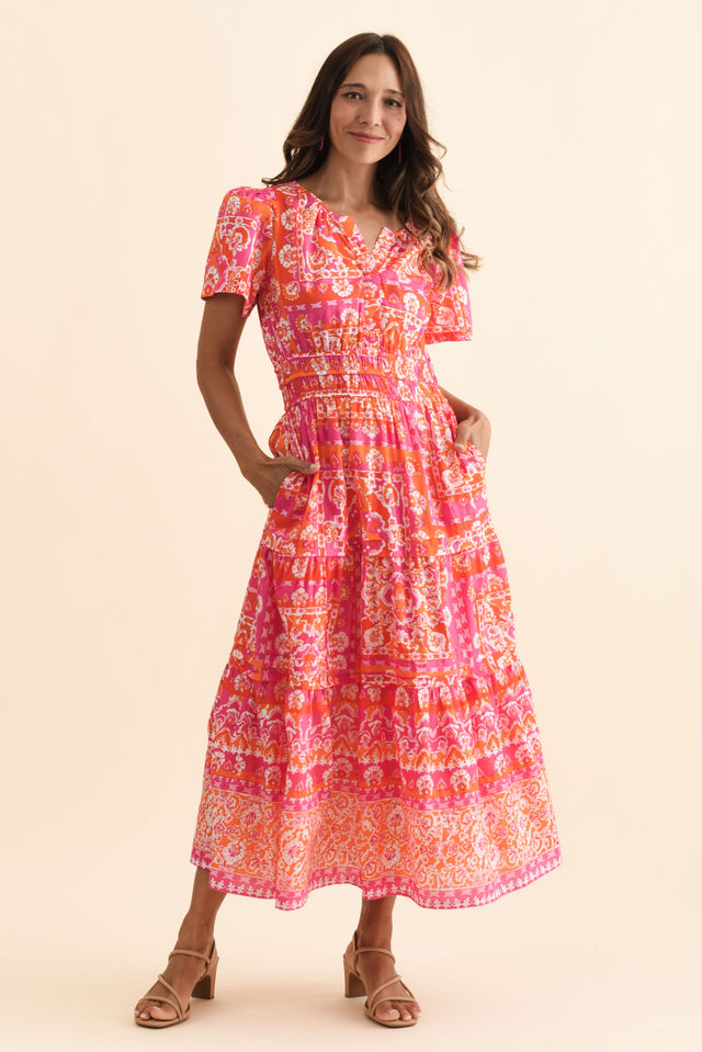 alt text|model:Cara image 7