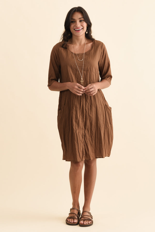 alt text|model:Brontie image 7