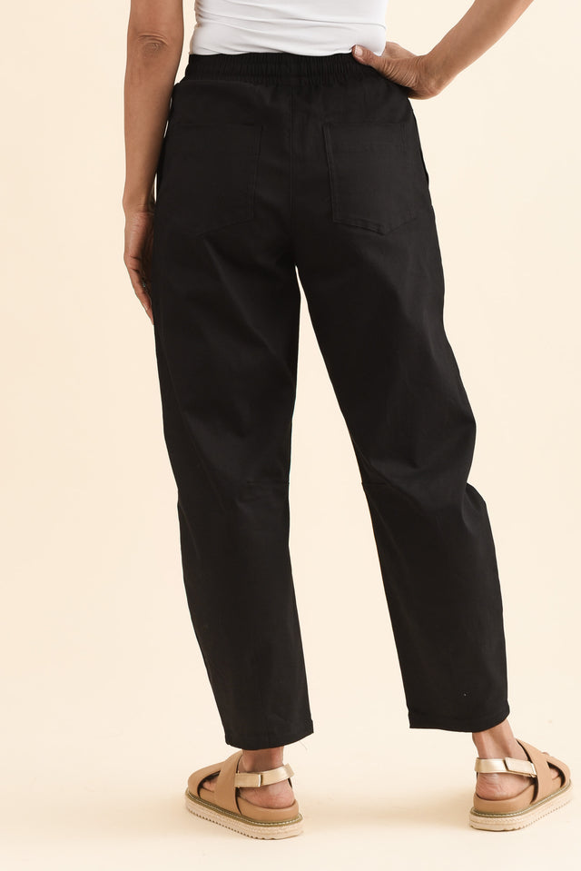 Andy Black Cotton Barrel Pants,Back,Brunette model,alt text|model:Cara image 4