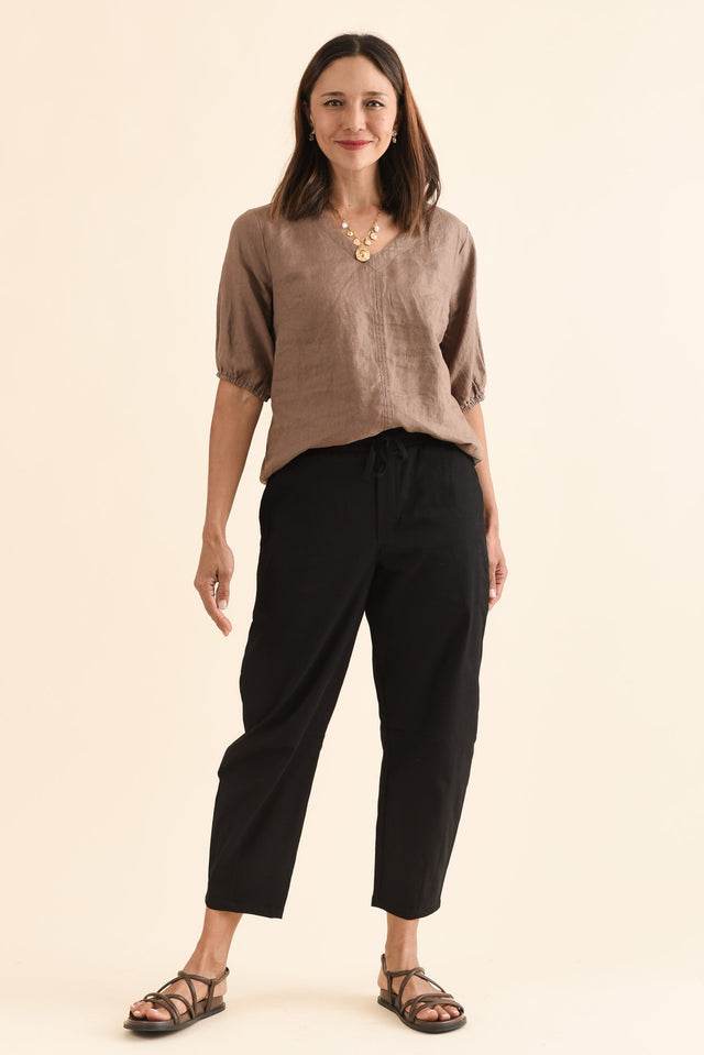 Andy Black Cotton Cropped Barrel Pants,Full Body,Brunette model,alt text|model:Cara