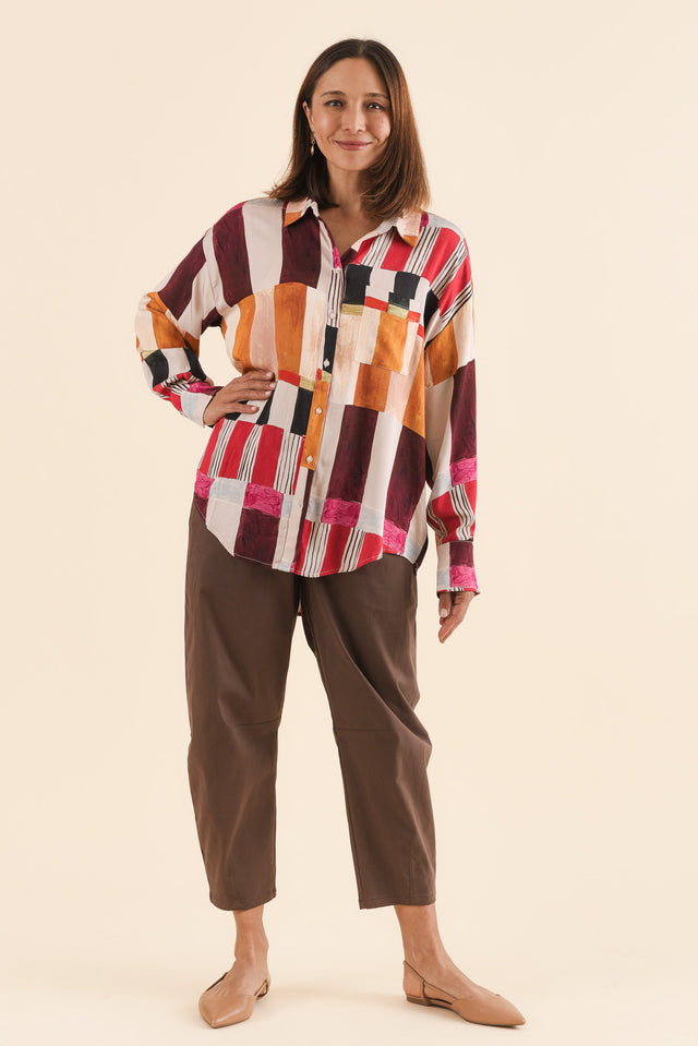 Glenda Red Geo Collared Shirt,Full Body,Brunette model,alt text|model:Cara image 6