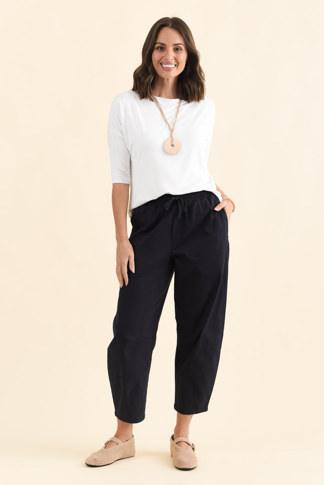 Andy Navy Cotton Cropped Barrel Pants,Brunette model,alt text|model:MJ image 6