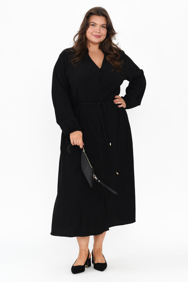 plus-size,curve-dresses,plus-size-sleeved-dresses,plus-size-below-knee-dresses,plus-size-evening-dresses,plus-size-wedding-guest-dresses,plus-size-cocktail-dresses,plus-size-formal-dresses,plus-size-mother-of-the-bride-dresses,plus-size-race-day-dresses,plus-size-winter-clothing,plus-size-work-edit,alt text|model:Gabby image 8