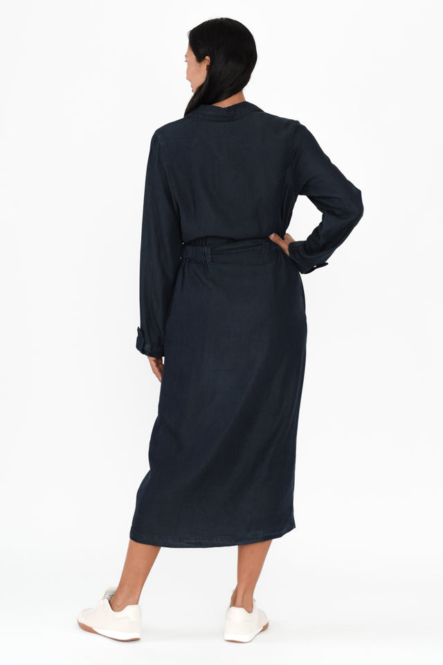 alt text|model:Cara image 4