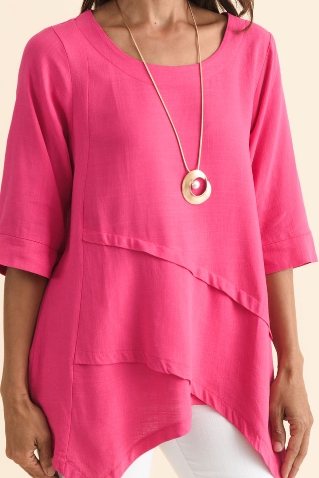 alt text|model:Cara image 6