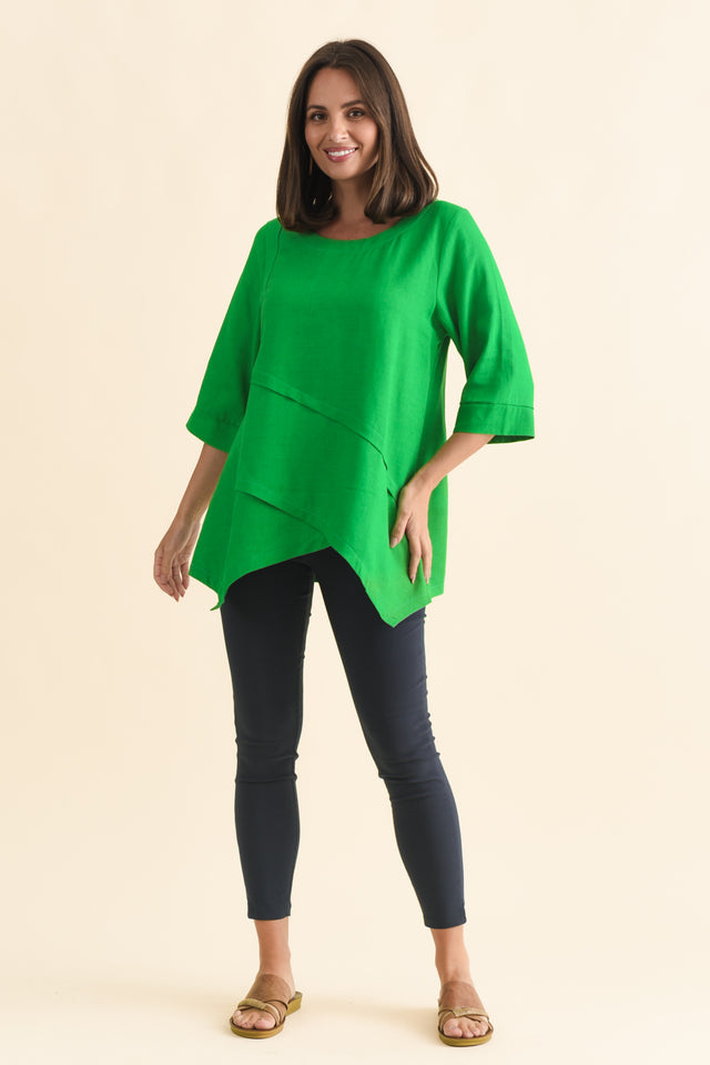 alt text|model:MJ image 7