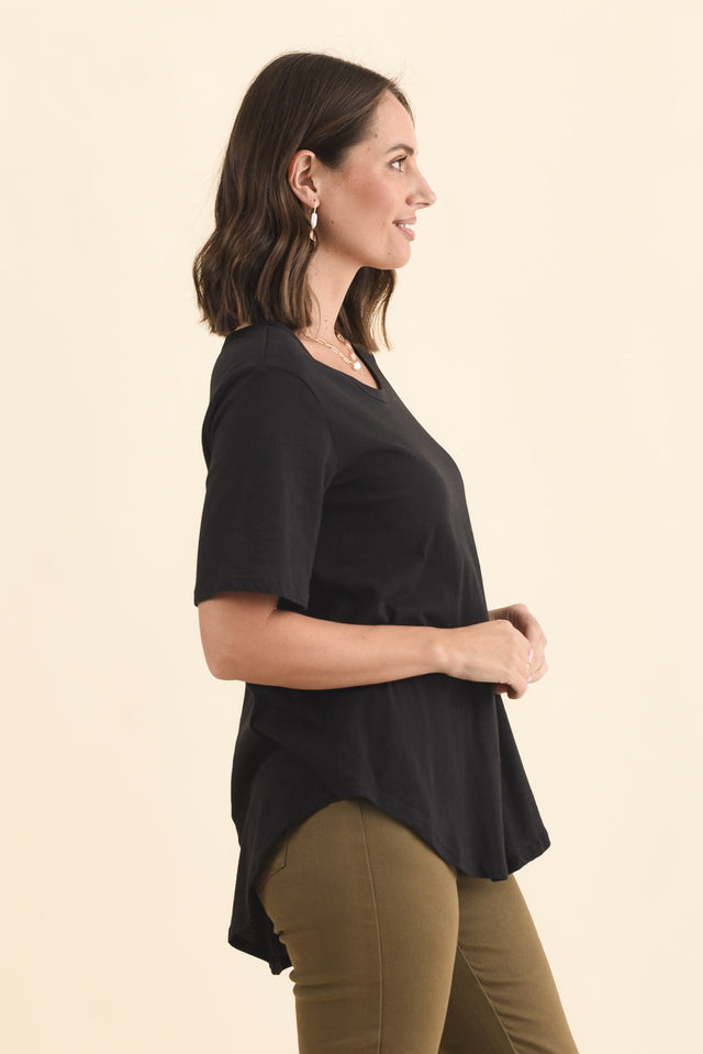 Ariana Black Cotton Tee,Brunette model,alt text|model:MJ image 4