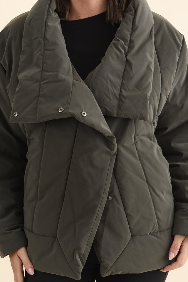 alt text|model:MJ image 5