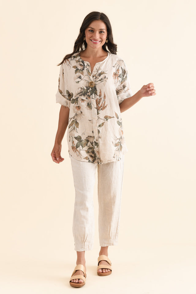 Arlon Beige Foliage Linen Button Top,Full Body,Brunette model,alt text|model:Brontie image 2