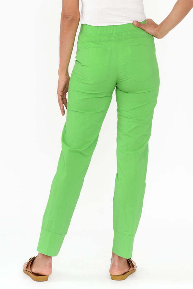 alt text|model:Cara image 5