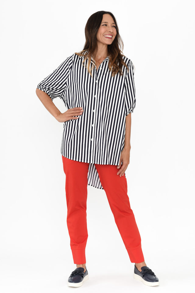 alt text|model:Cara image 3