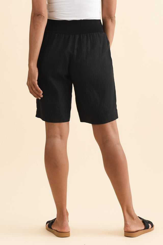 Aster Black Linen Shorts,Brunette model,alt text|model:Cara image 5
