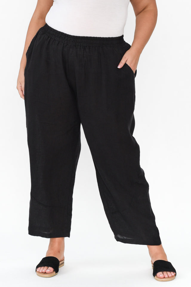 plus-size,curve-bottoms,plus-size-pants alt text|model:Caitlin;wearing:XXL