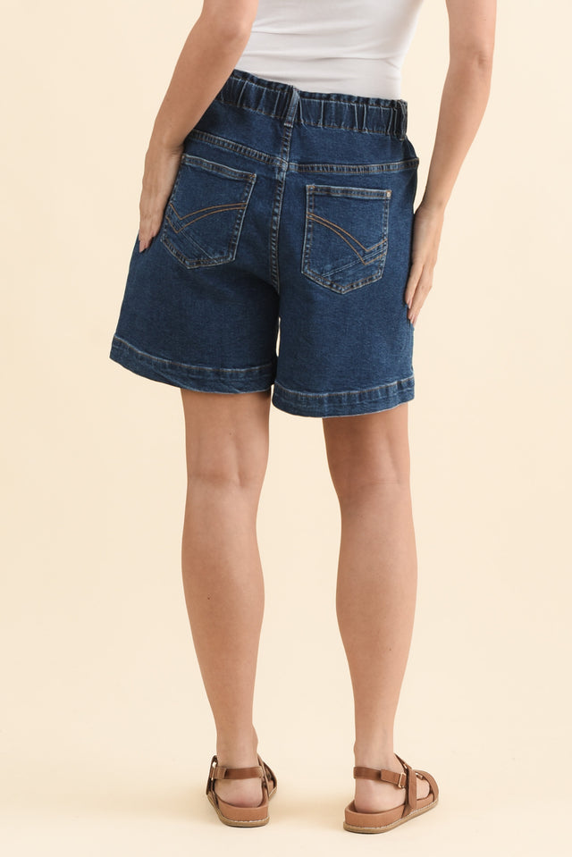 alt text|model:MJ image 4